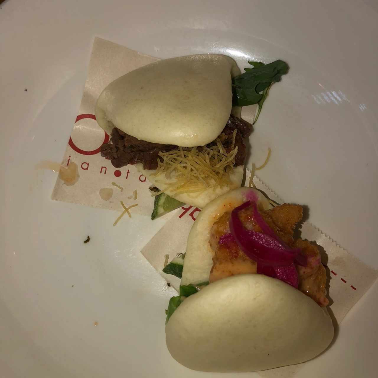 Bao entraña angus & Bao camaron panko