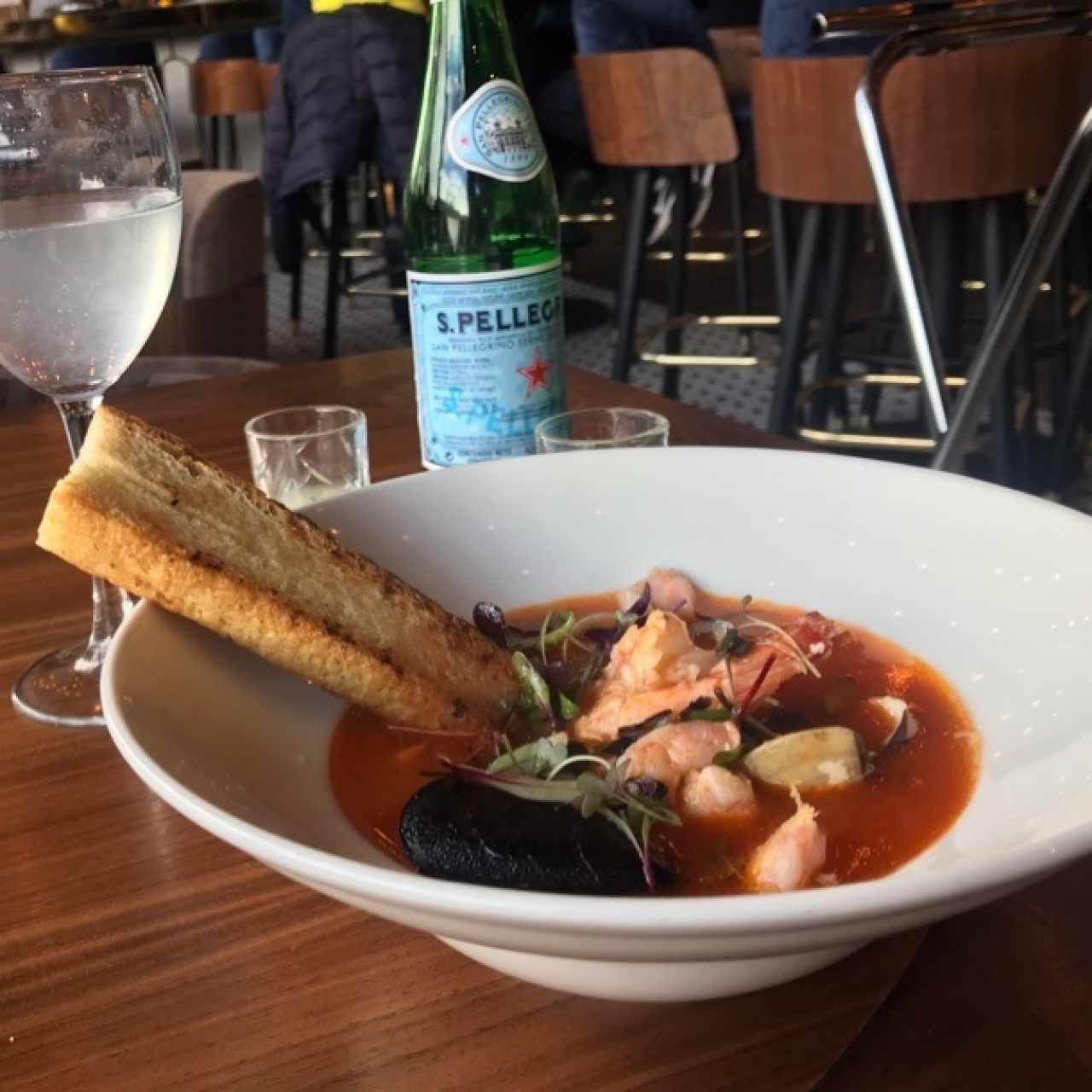 sopa de pescado y mariscos