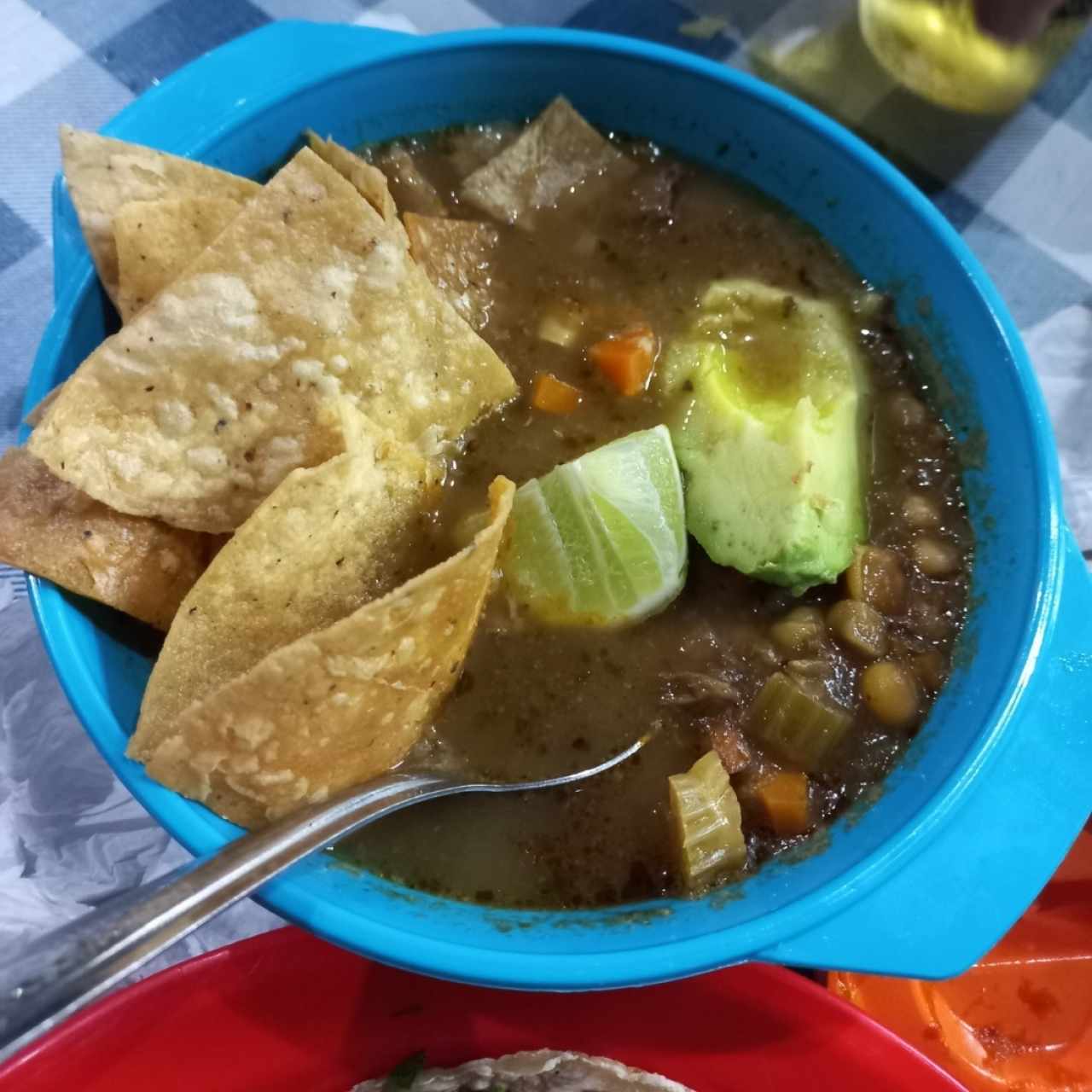 Sopa de pollo