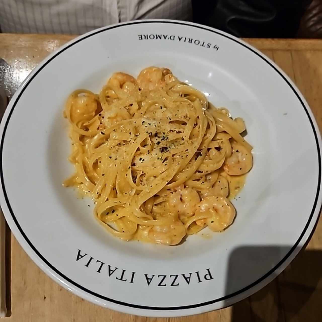 Alfredo con camarones