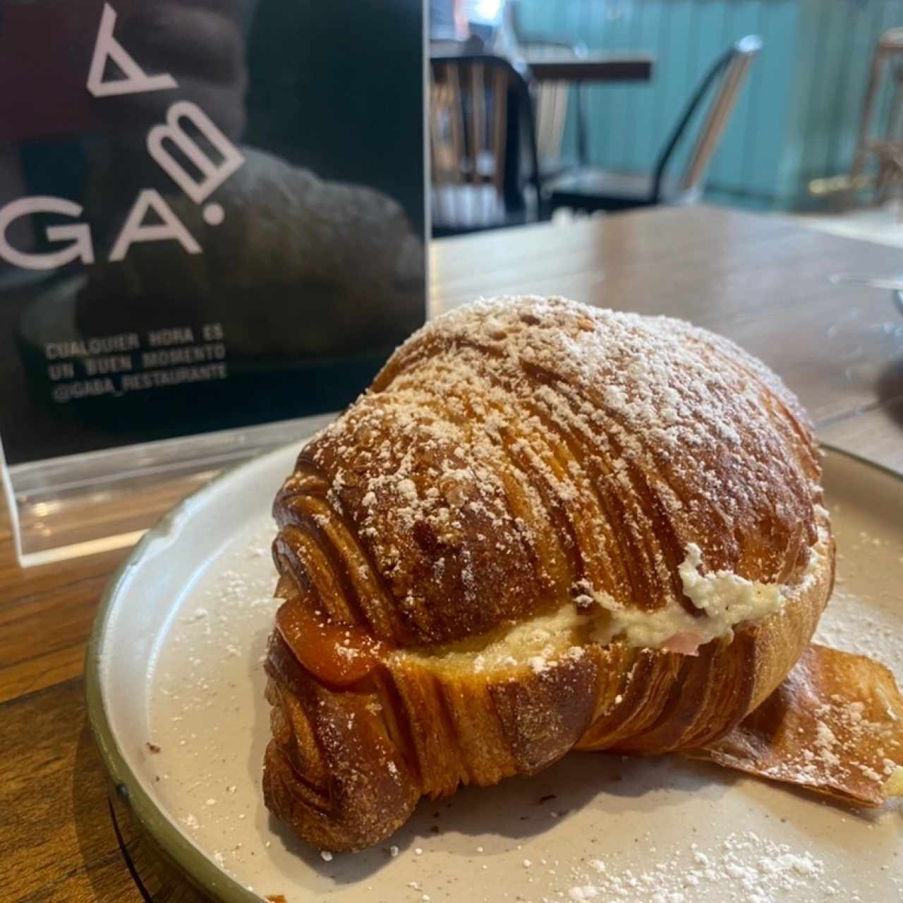 Croissant de Guayaba y Ricotta 