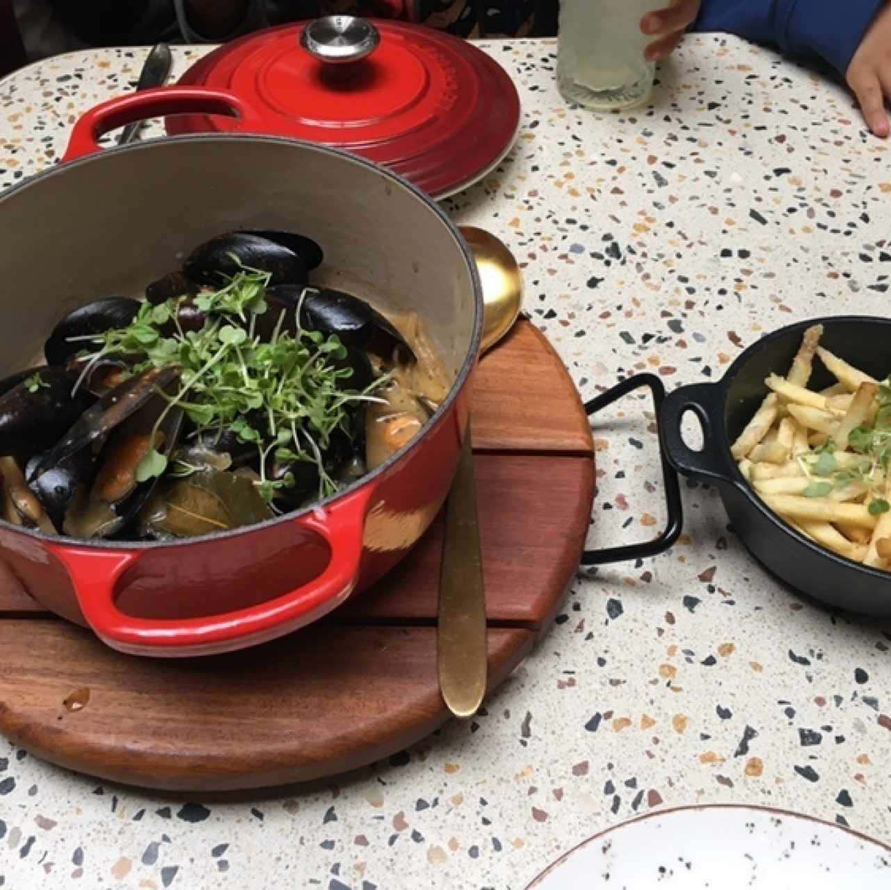 Mosselen Sauce a L ‘Oignon
