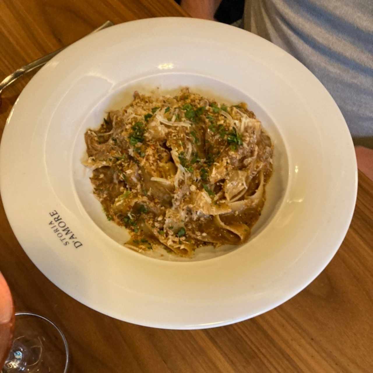 Papardelle con salsa de pato (aprox)
