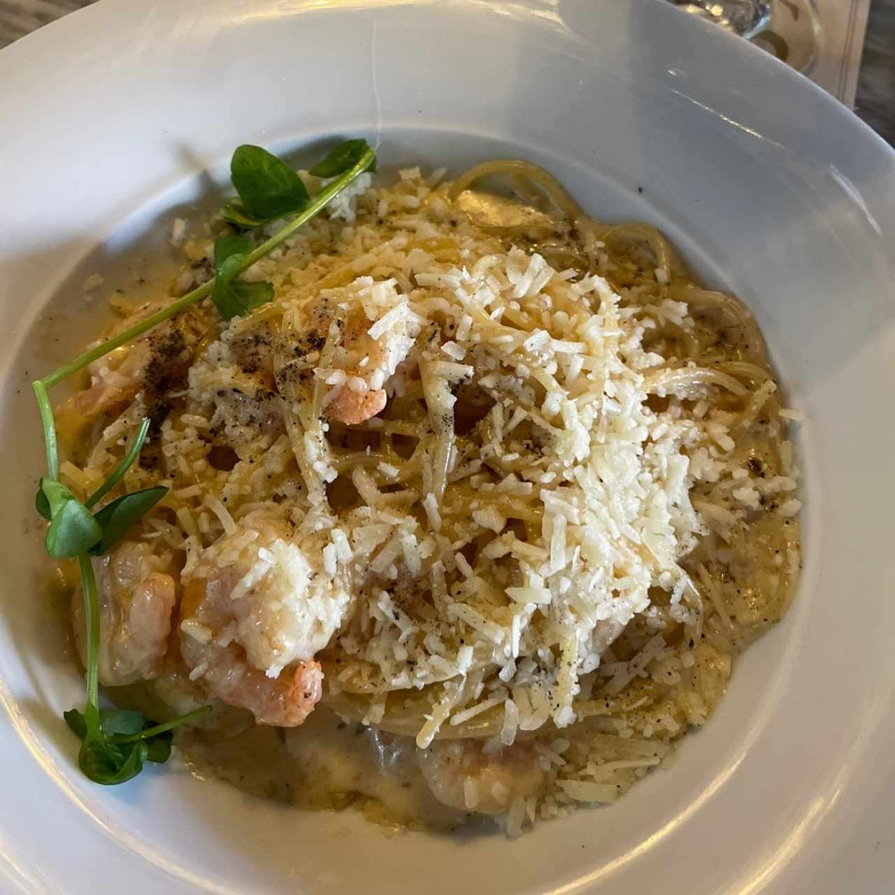 Soaguetti a la carbonara frutti di mare