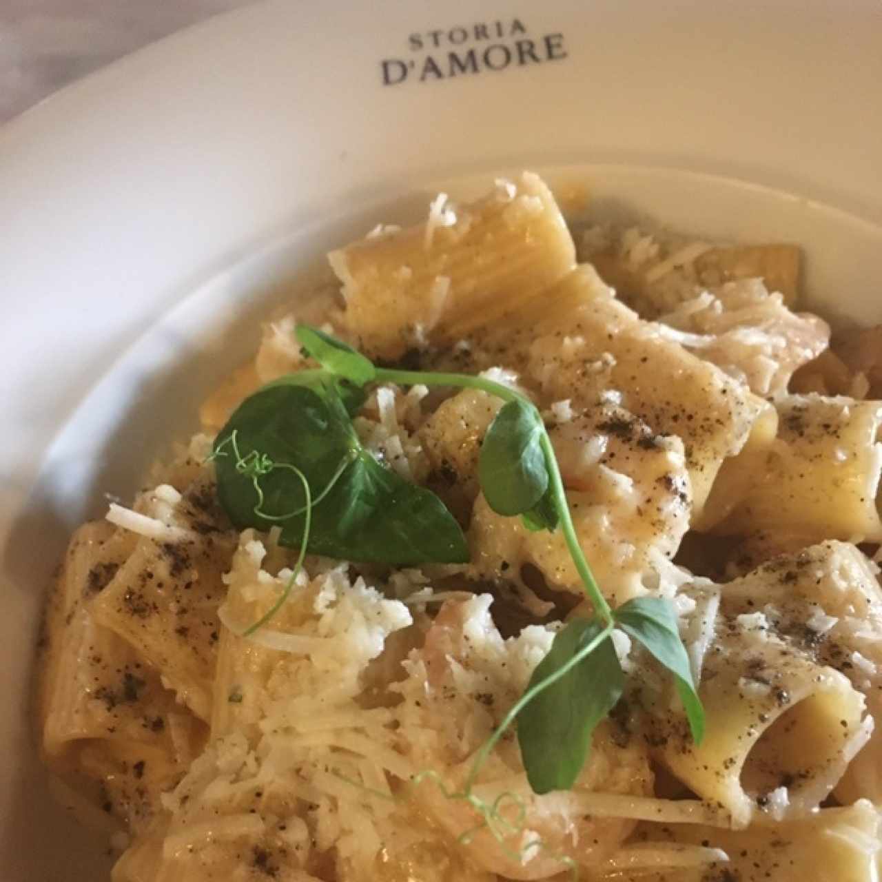 Cacio pepe e gamberi