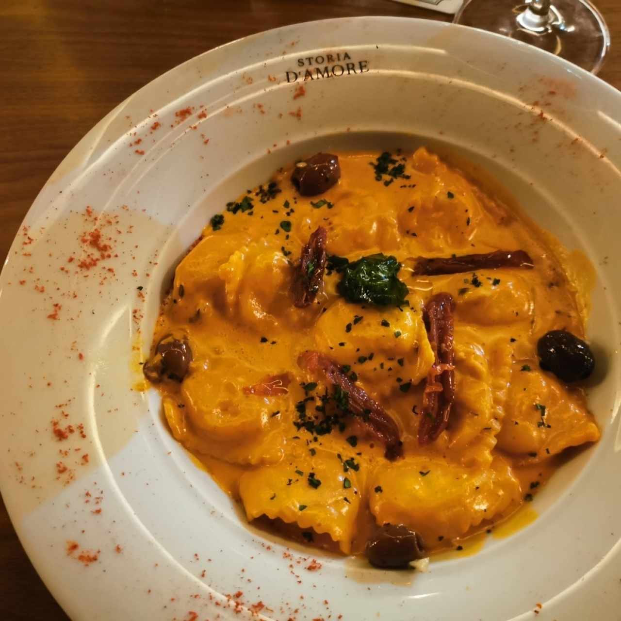 Raviolis de salmón 