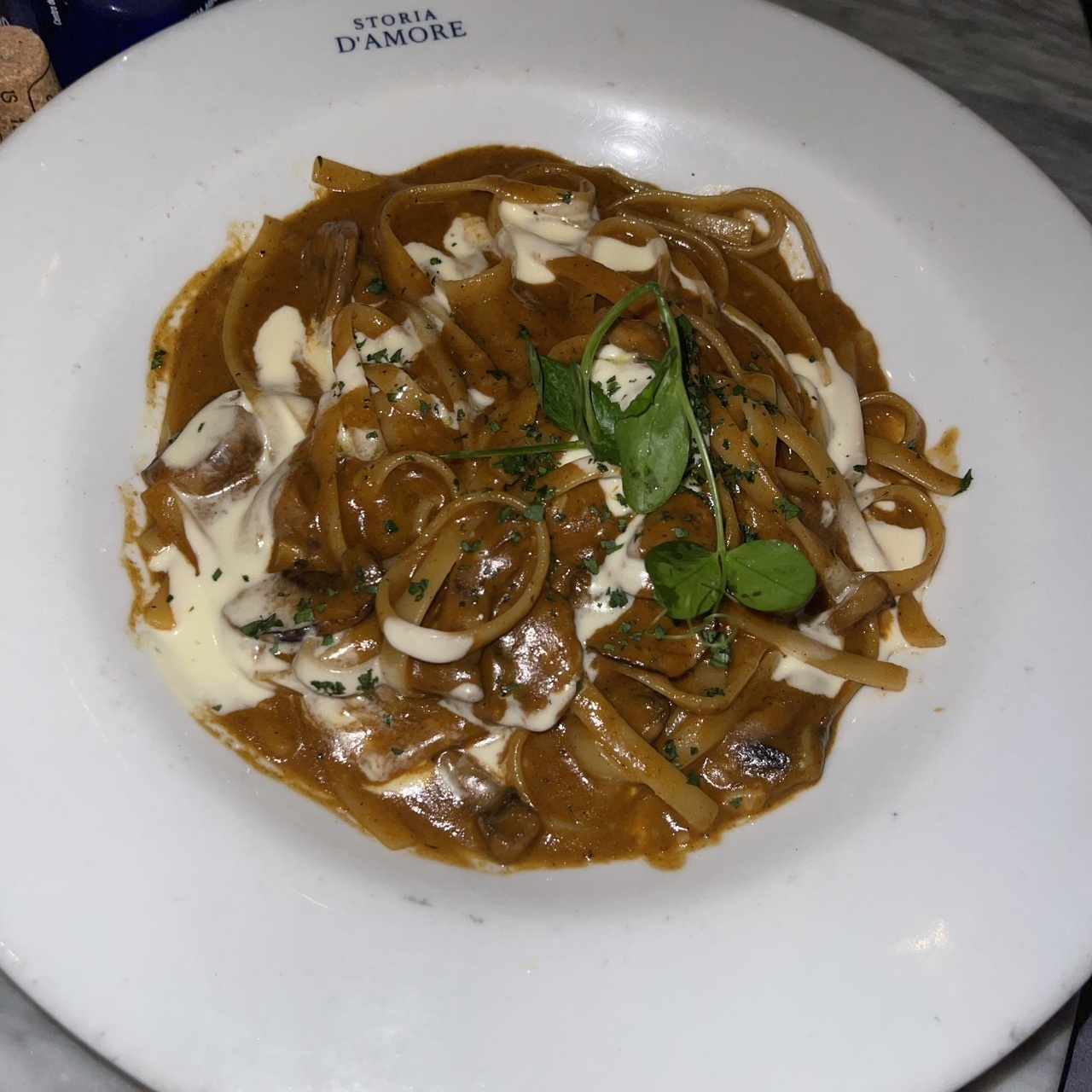 Pasta de trufas con hongos