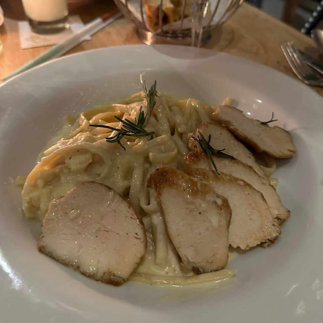 Fettuccine al pamigiank con pollo