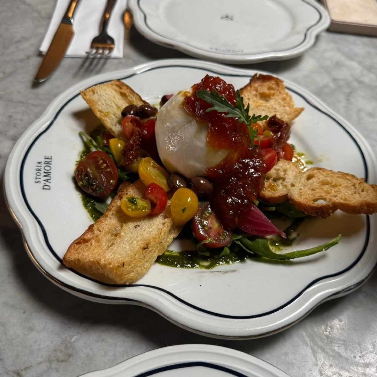 Burrata con mermelada 