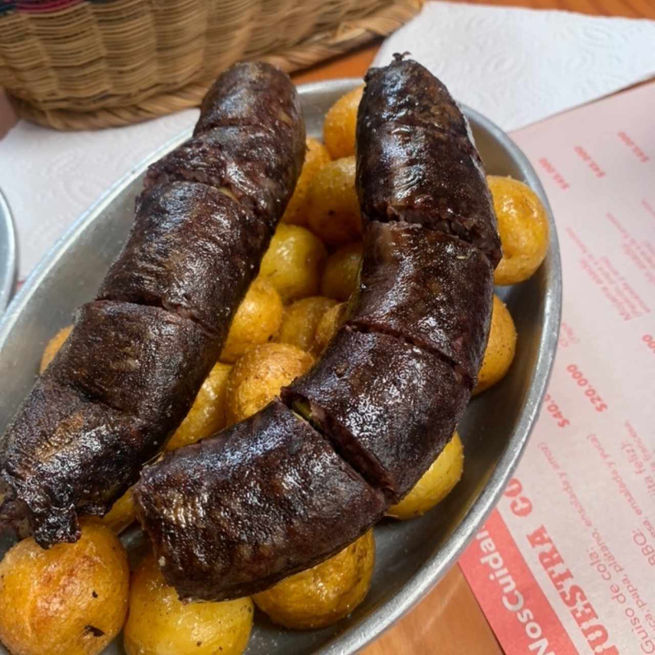 Chorizo con papa criolla