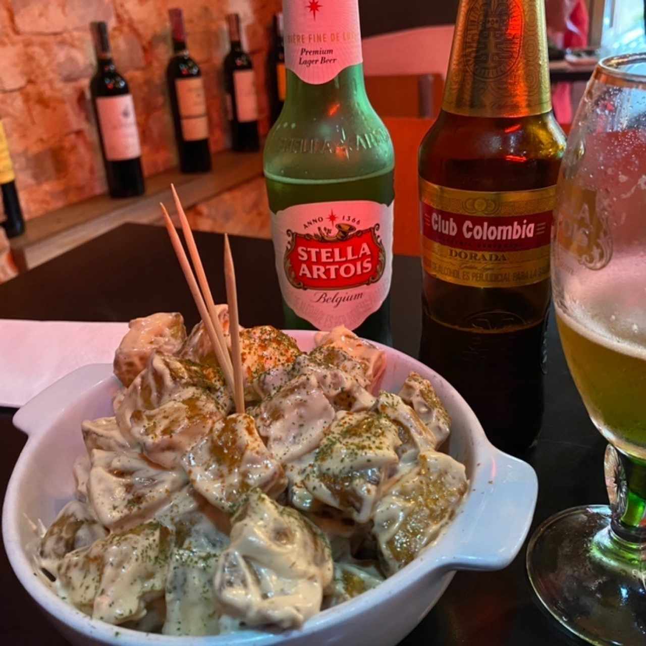 Patatas bravas y cerveza 