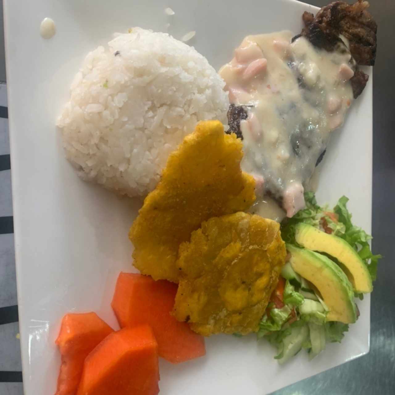 Carne de res en salsa 