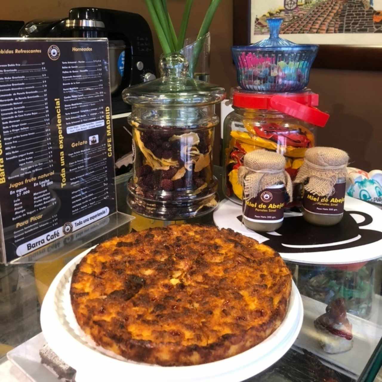 Torta de Almojaba y bocadillo 