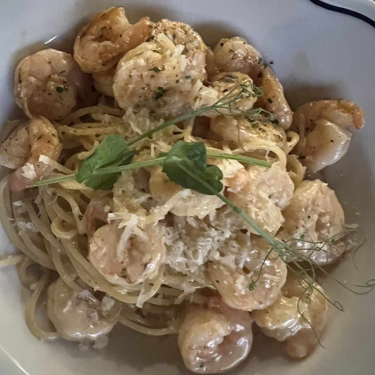 Pasta con extra de camarones