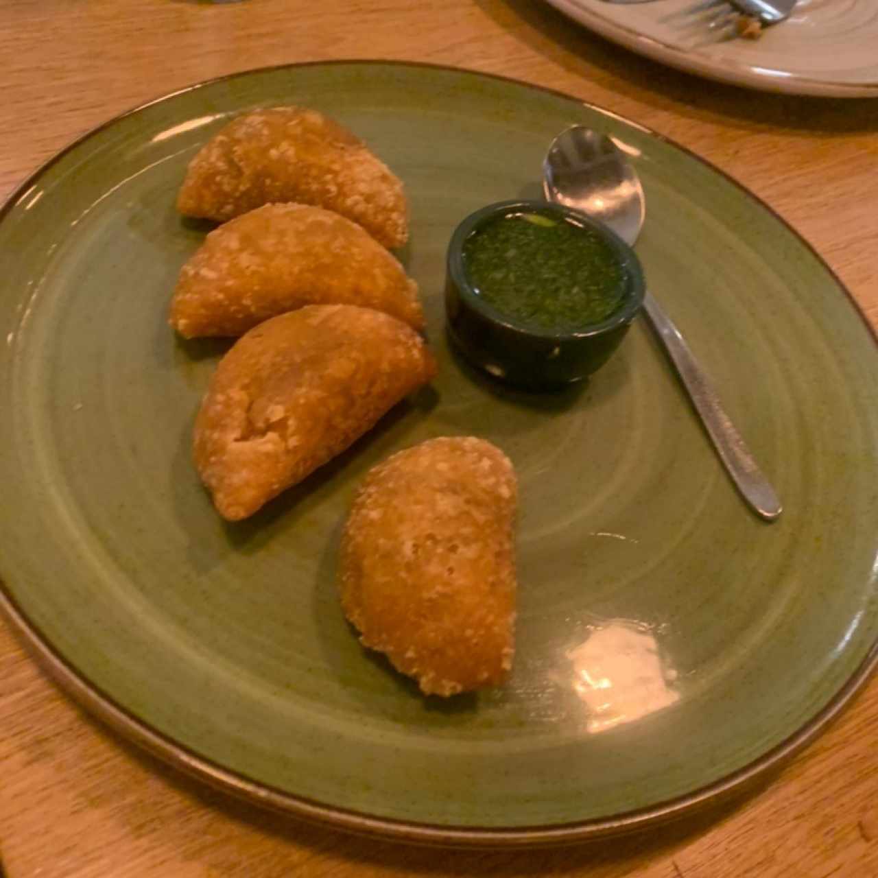 ENTRADAS - EMPANADAS DE CARNE