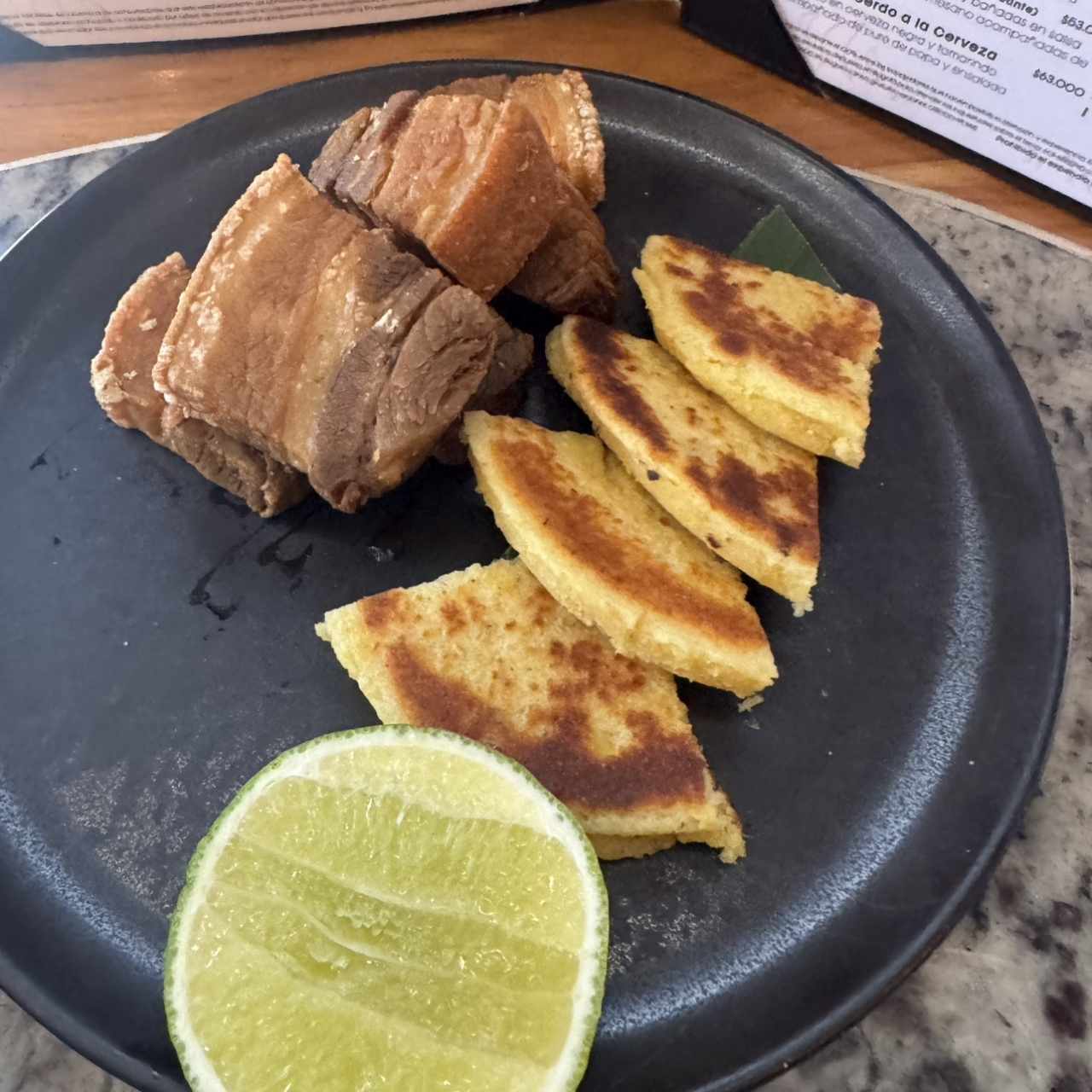 Chicharrón Carnudo