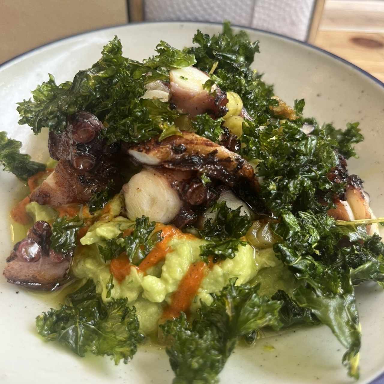 Guacamole con pulpo 
