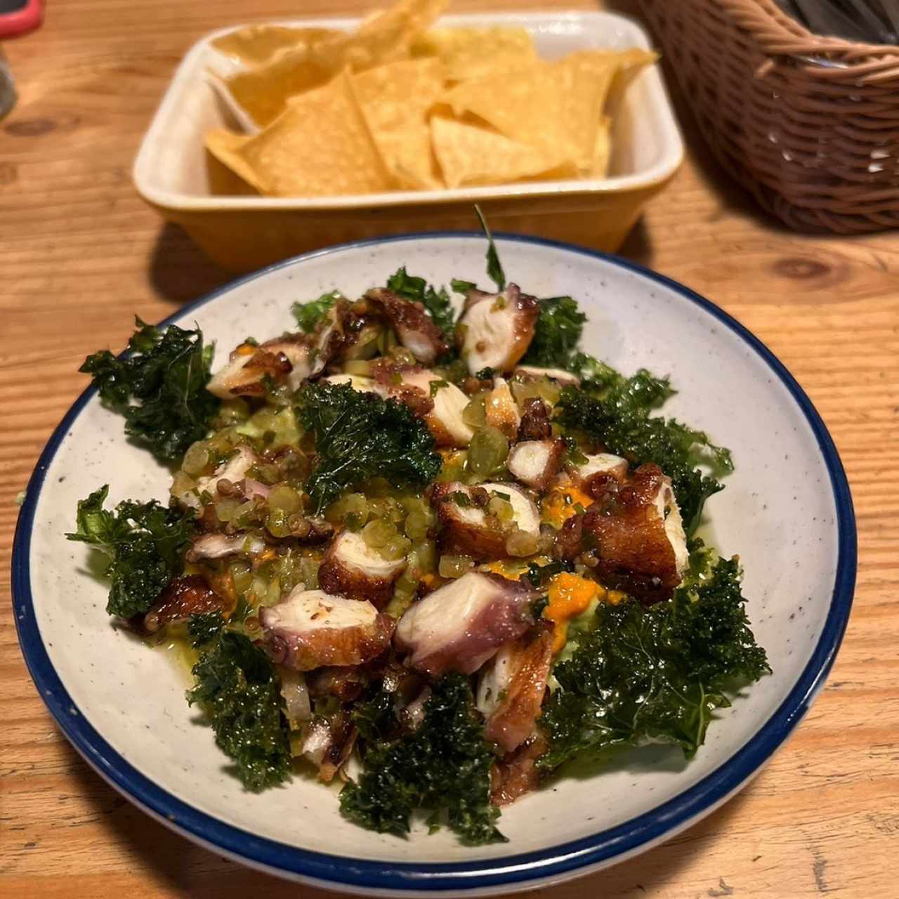 Pulpo con guacamole