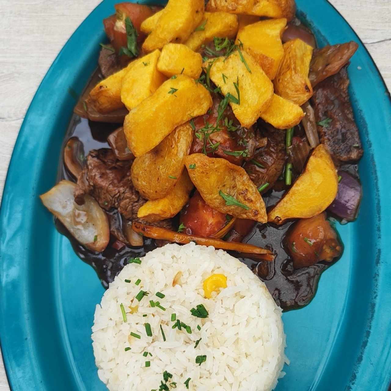Lomo saltado