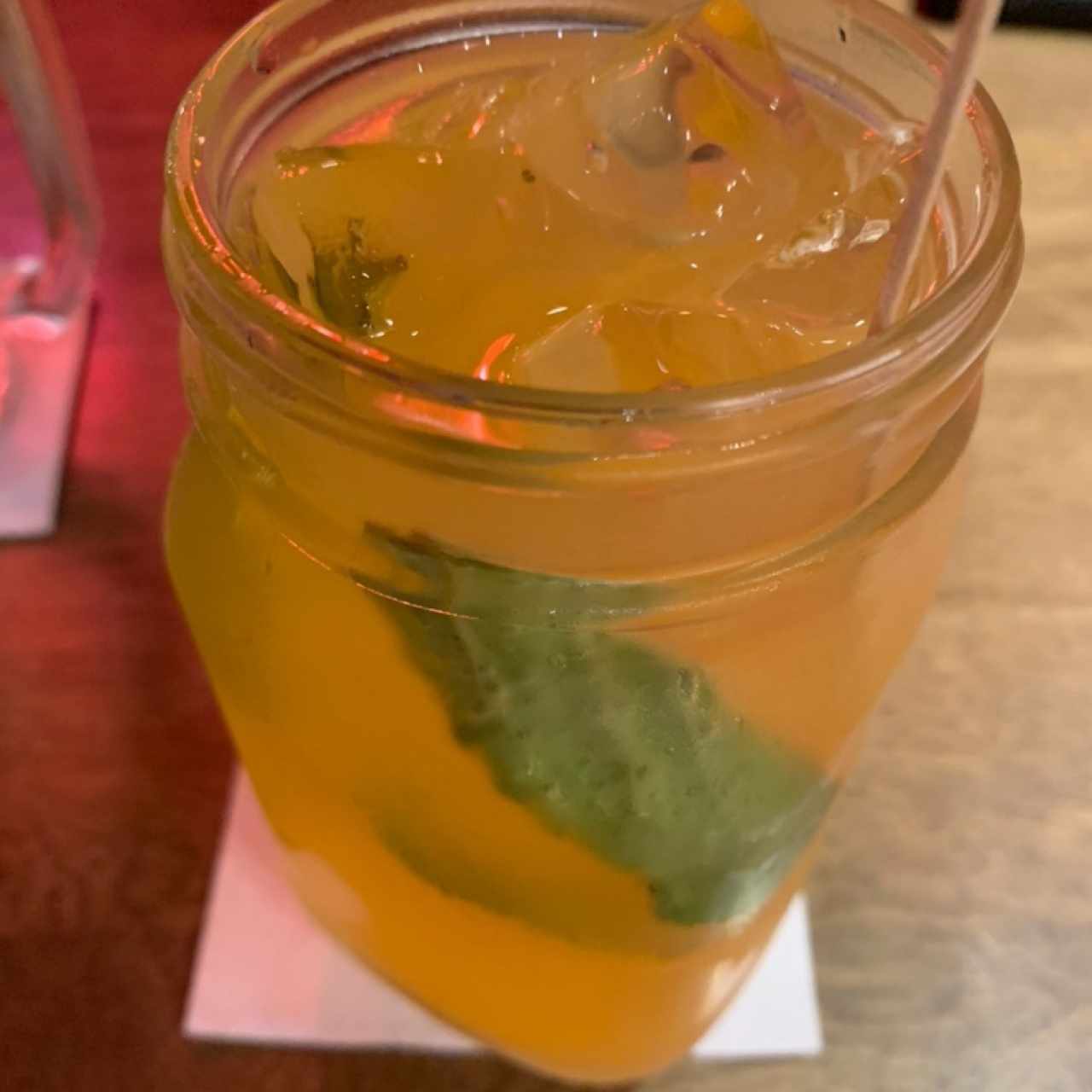 Jugo mandarina con soda