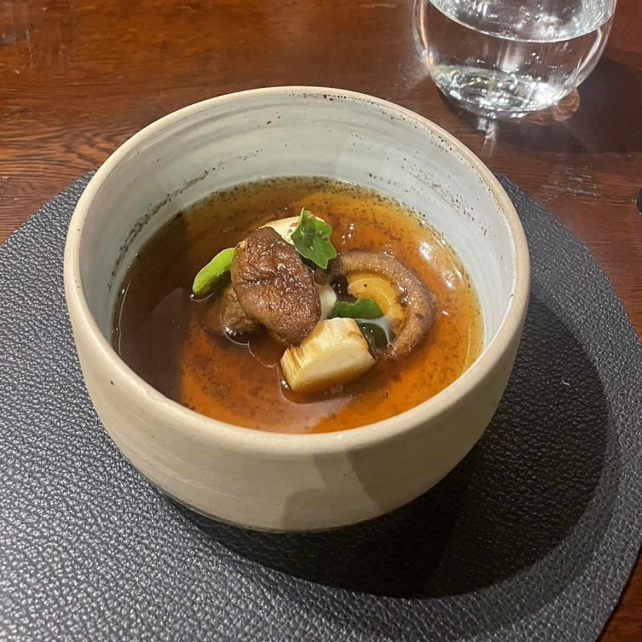 Sopa con pato