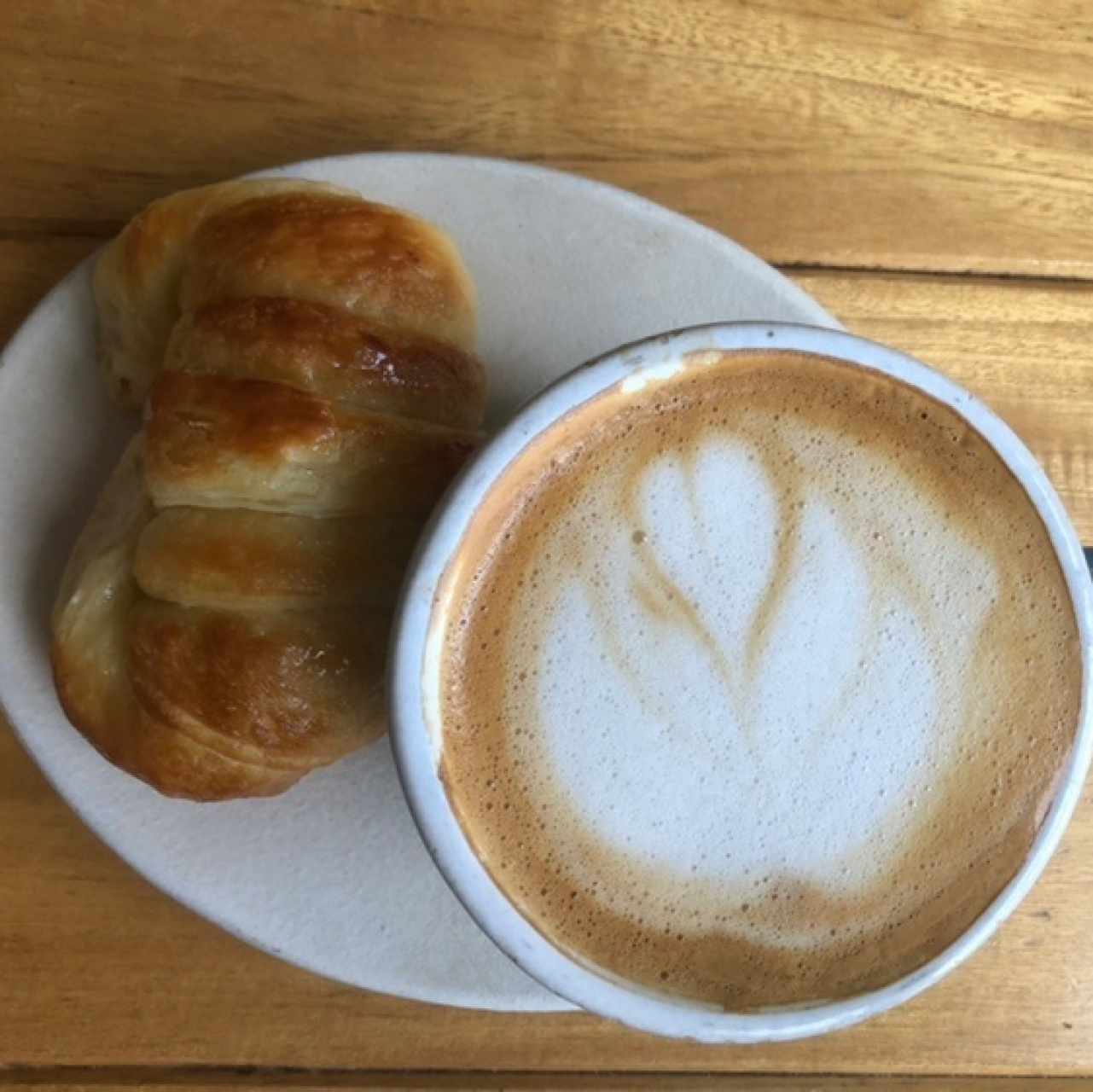Capuchino / Medialuna 