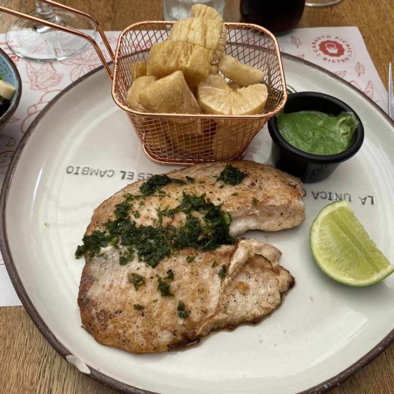 Tilapia con yuca