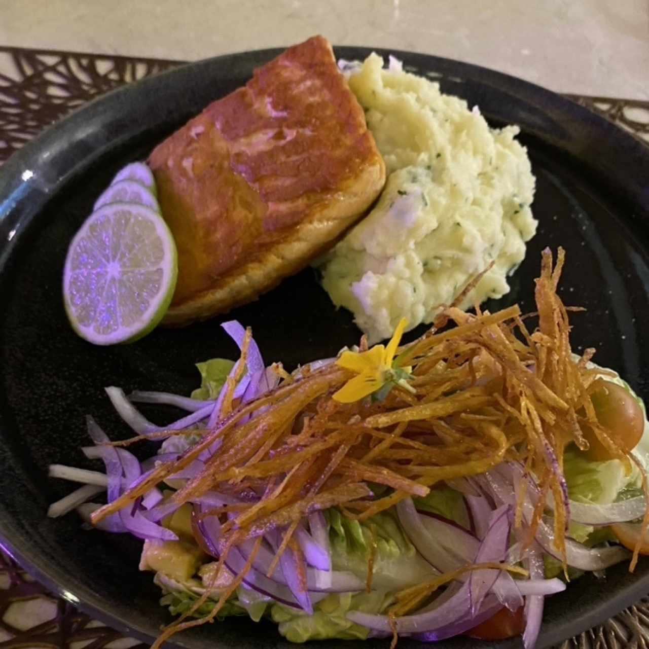 Salmon parrilla. 