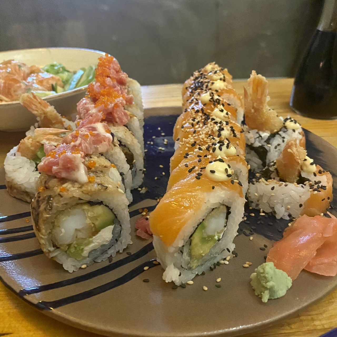 Ebir roll y dragon roll