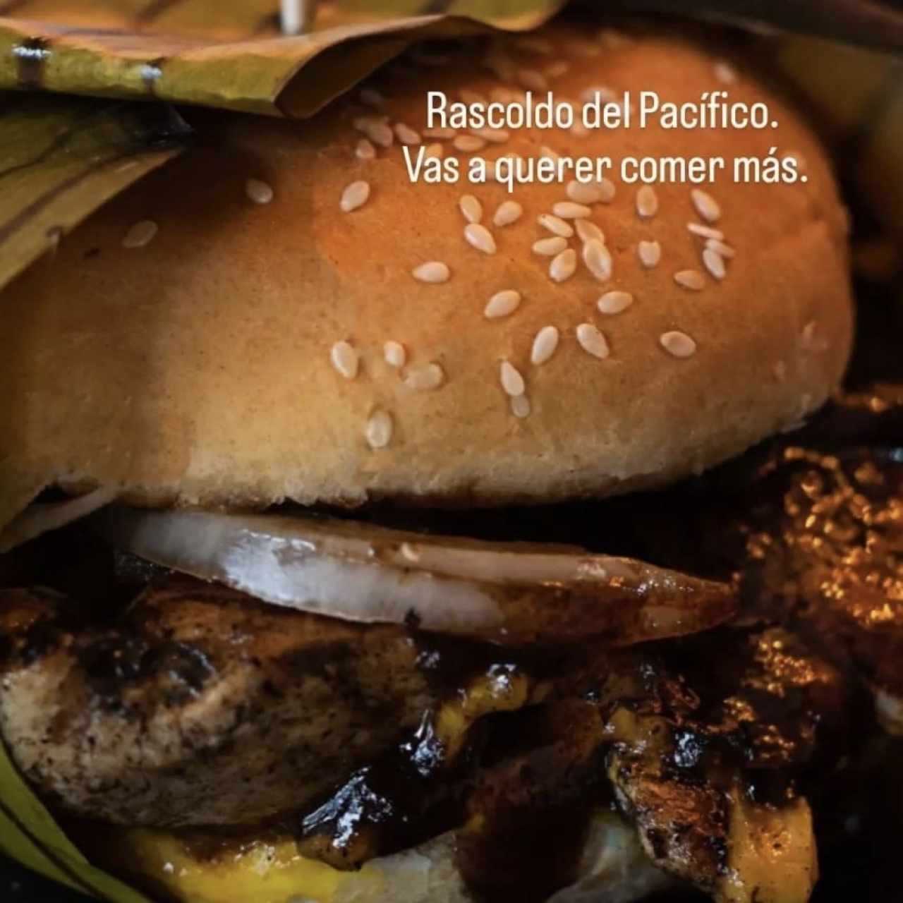 Hamburguesa de pollo rescoldo del pacifico