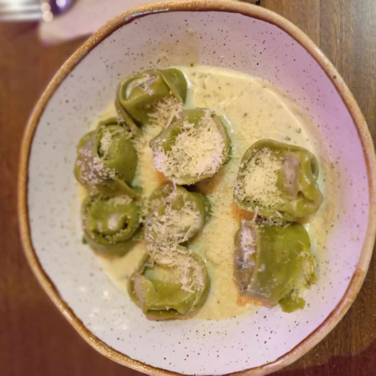 tortellini espinacas ricota tres quesos