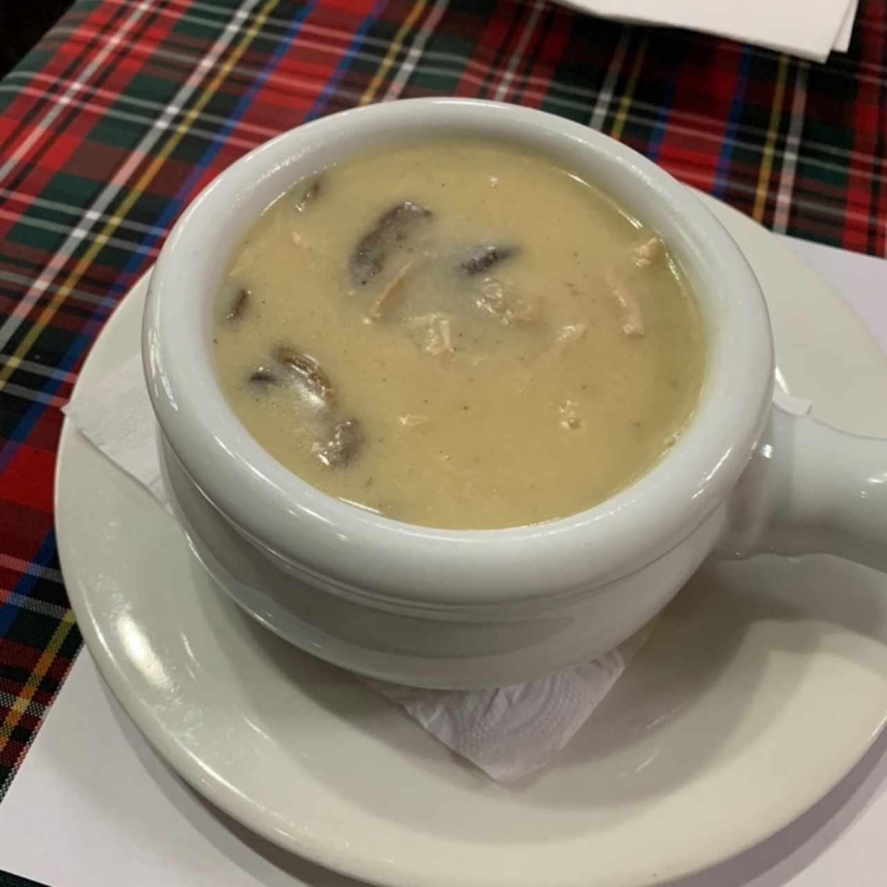Crema de pollo con champiñones 