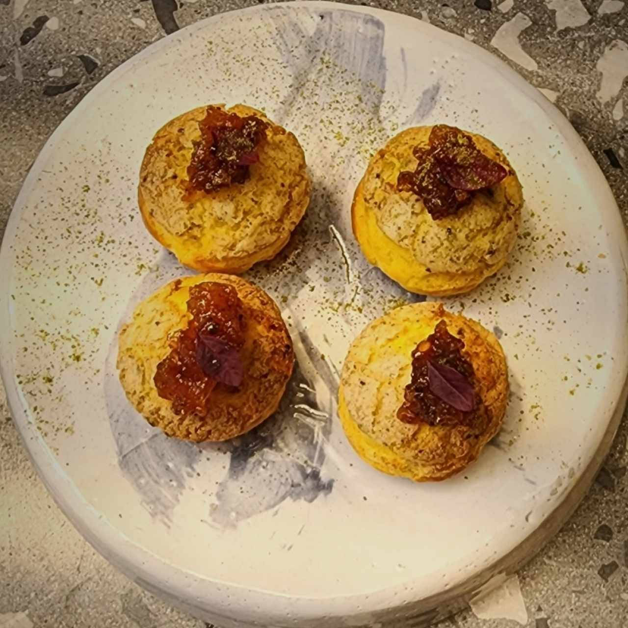 Profiteroles