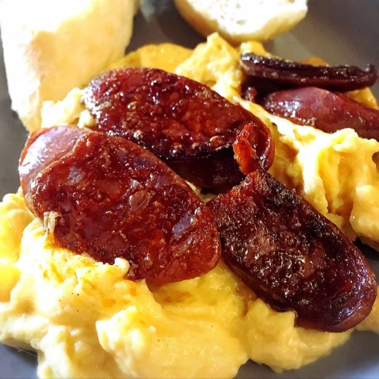 Huevos Chorizo Español