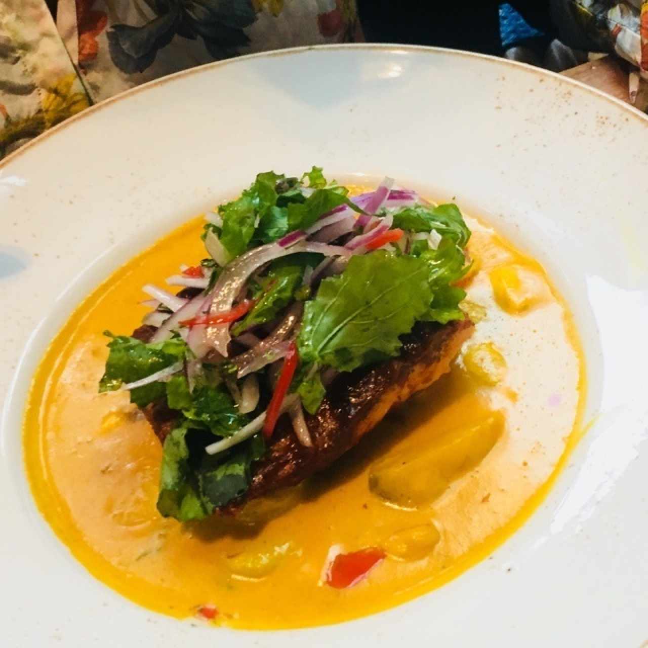 Salmón en ajíde gallina 