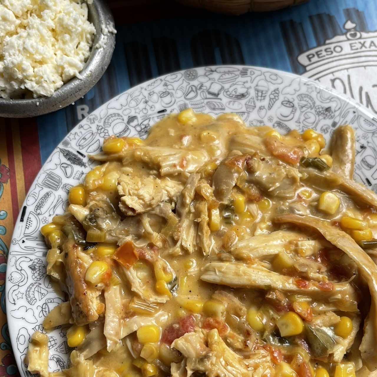 Arepa de pollo y maíz