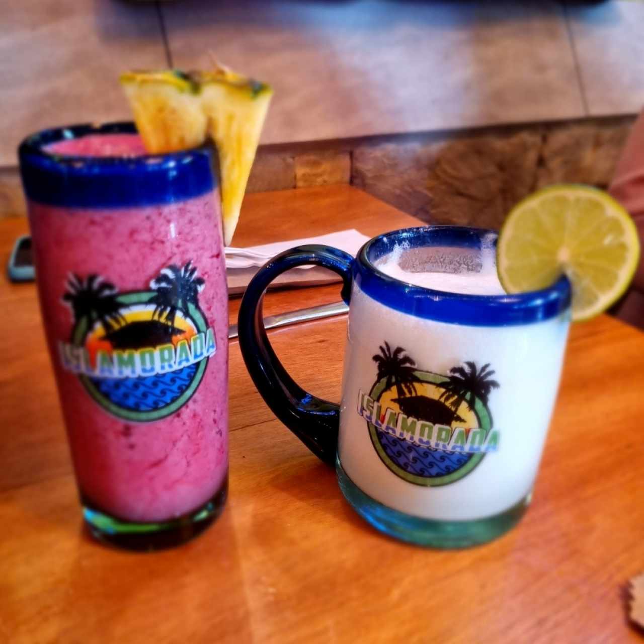 Jugo de mora y limonada de coco 