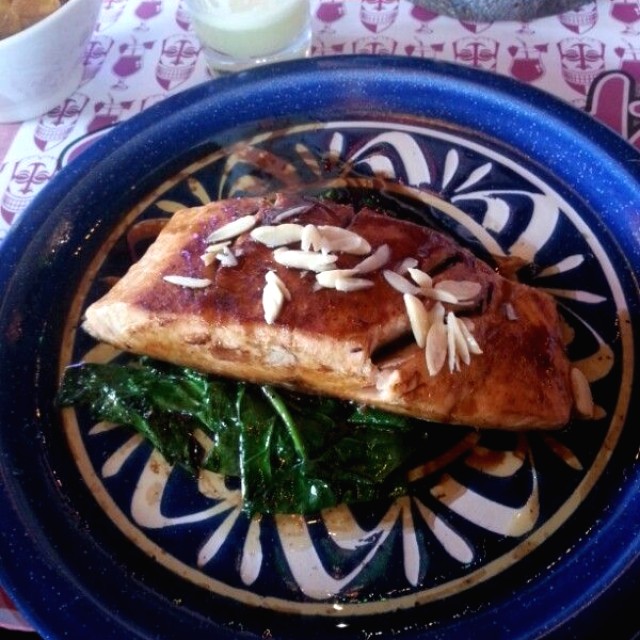 Salmón en salsa teriyaky.