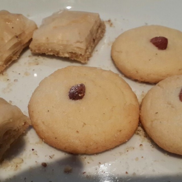 Galletas de mantequilla y rosas