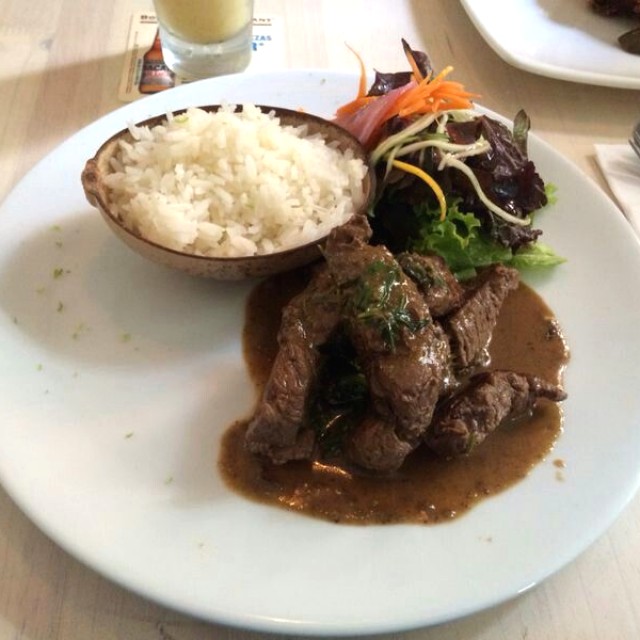 Lomito al curry verde