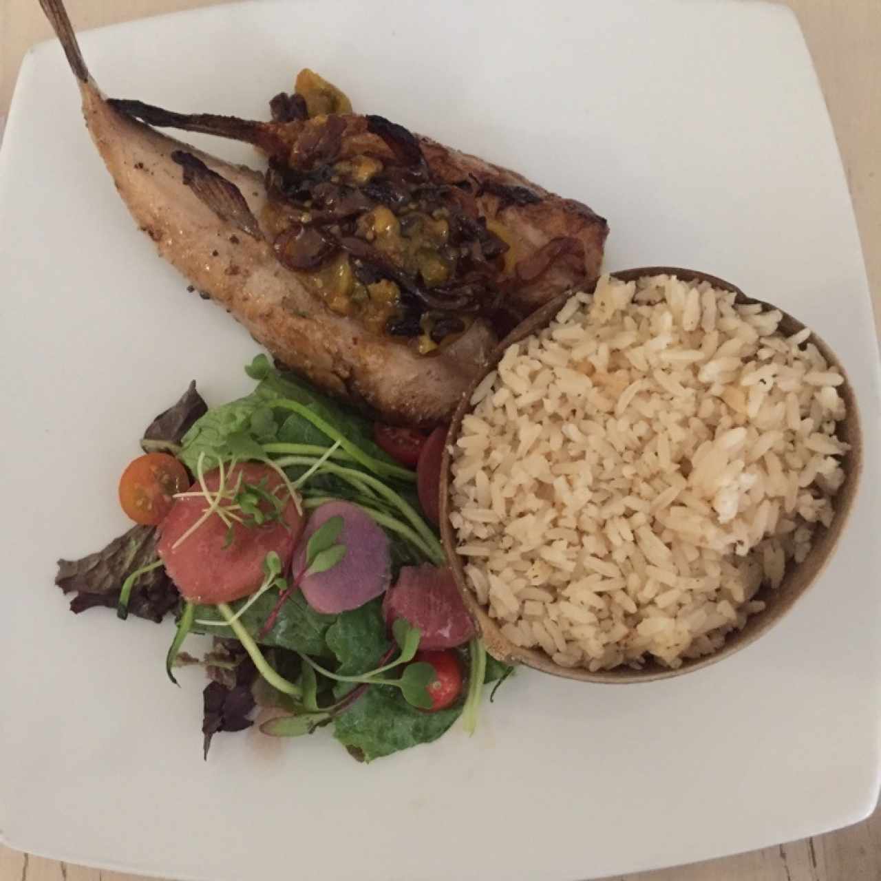 Pesca del día: corvina con arroz con coco
