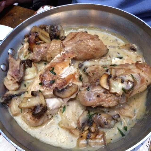 Fricasse De Pollo