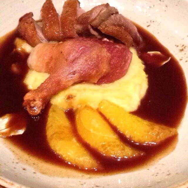 Magret de pato a la naranja