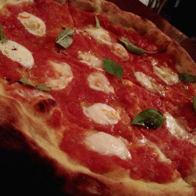 Pizza margherita
