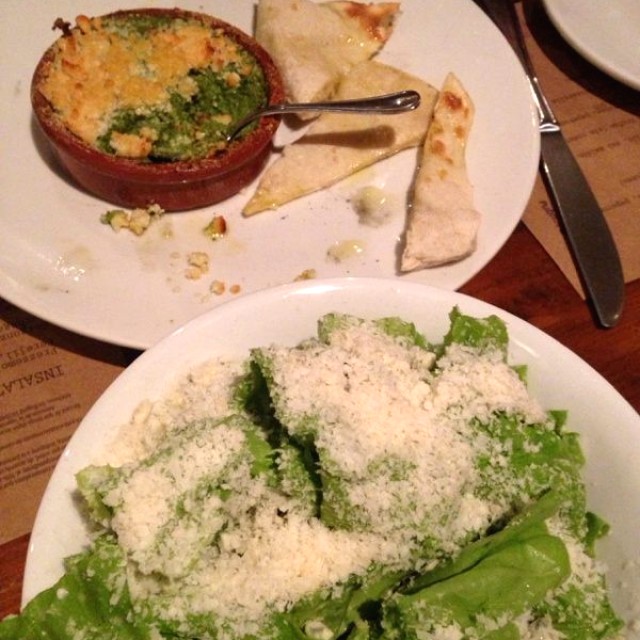 Carciofi Fonduta y ensalada gongonzola 