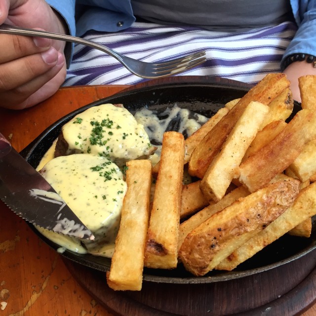 Lomo bearnaise con papas