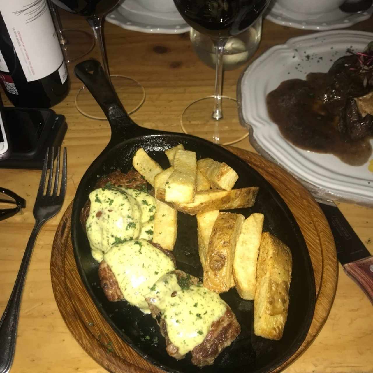 Lomo en salsa bernesa