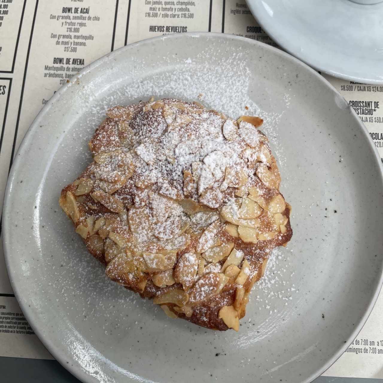 Croissant de almendras 