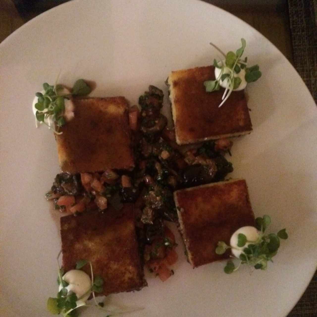 Ravioli de chocolo con rabo de toro