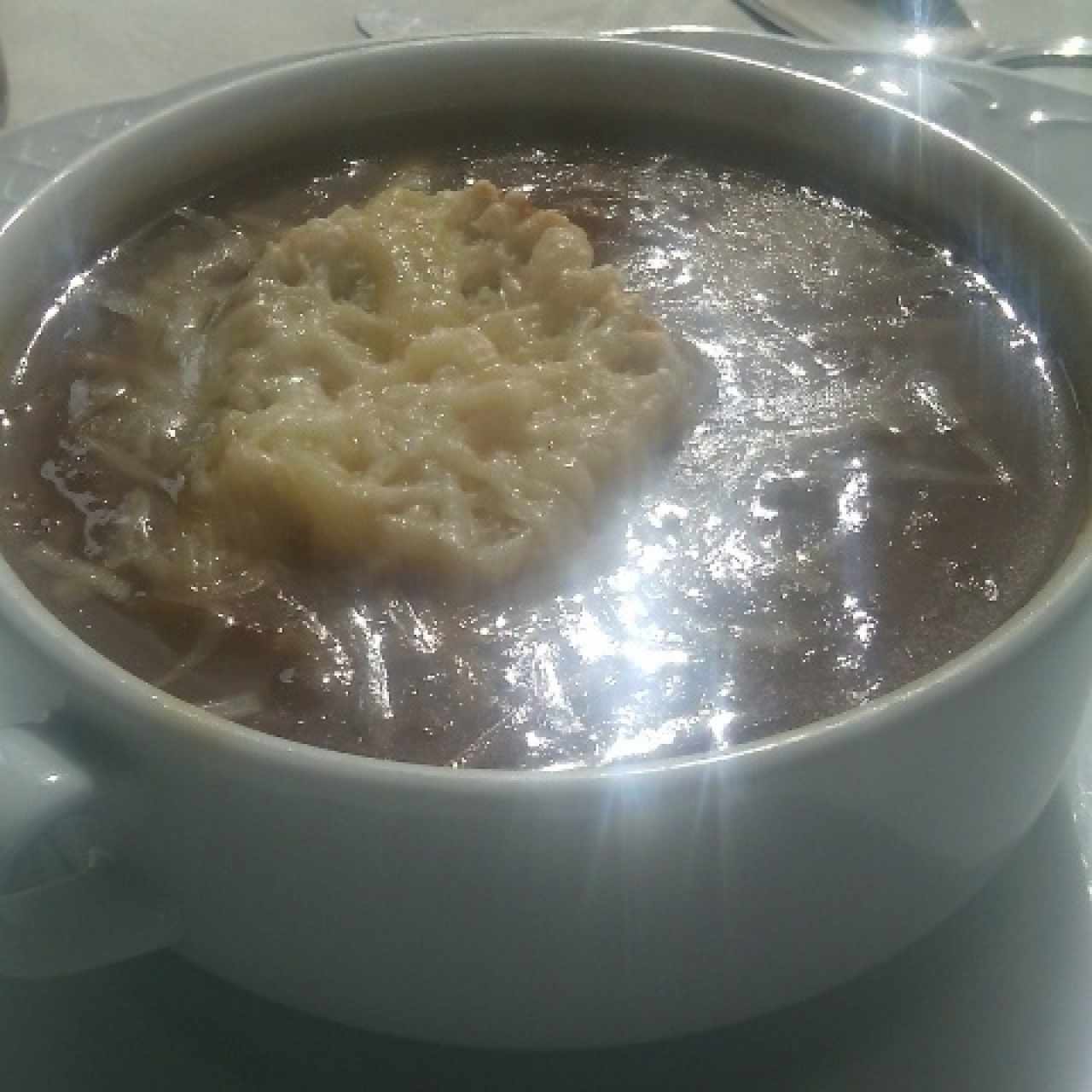 sopa de cebolla 